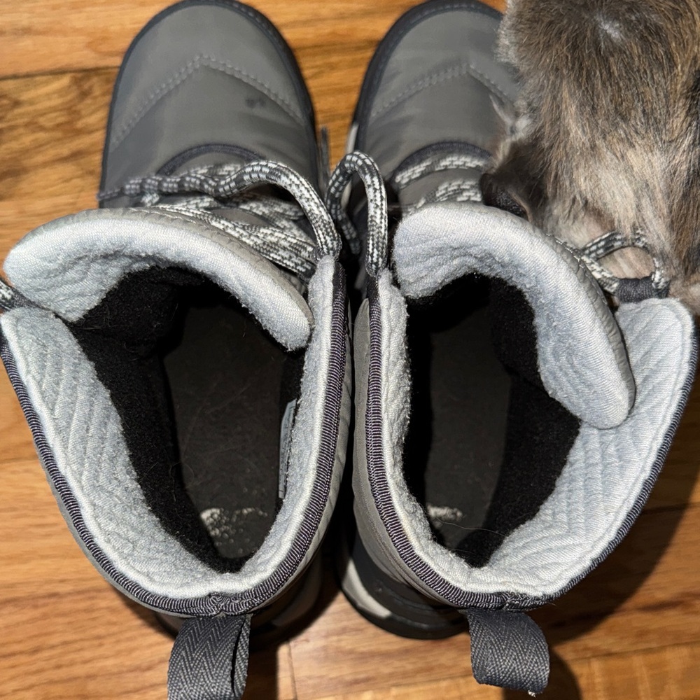 Sorel Gray and Black Winter Boots - Picture 3 of 4